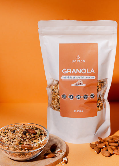 Granola cu migdale și ștrudel cu mere 450g